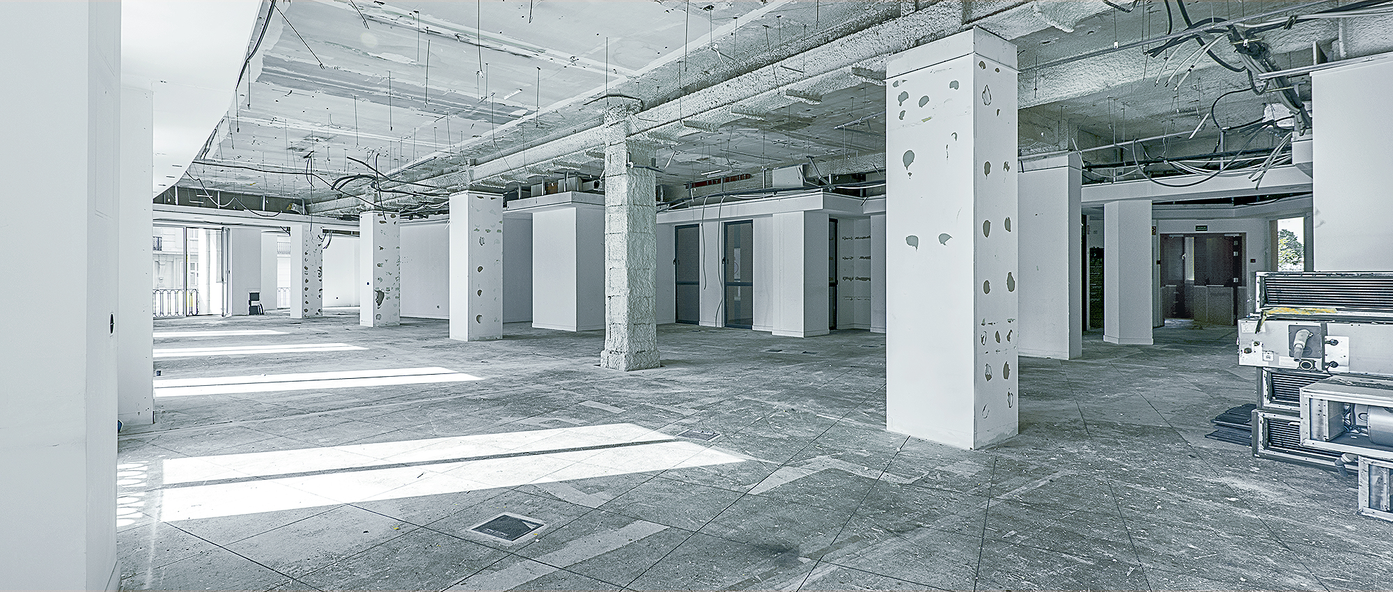 sanierungsbedürfige Gewerbeimmobilie