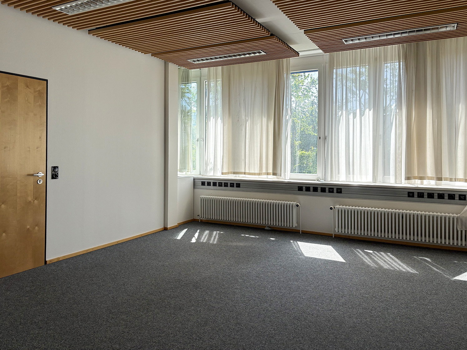Büro EG