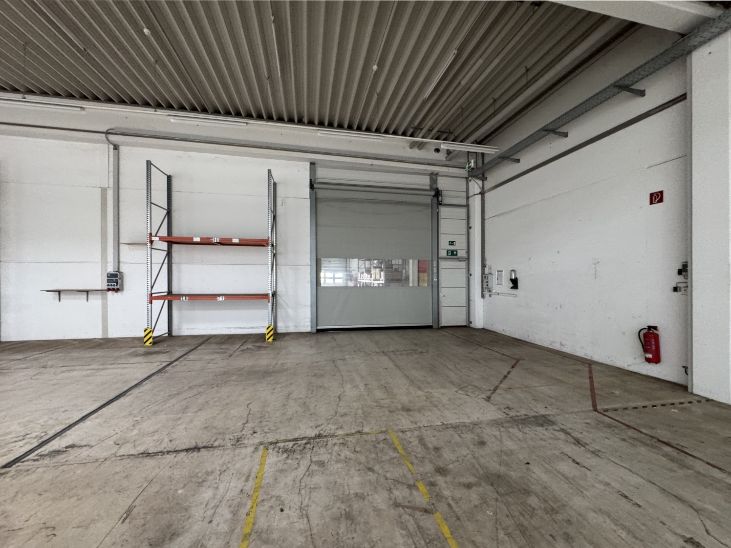 Zugang Halle-Andienung