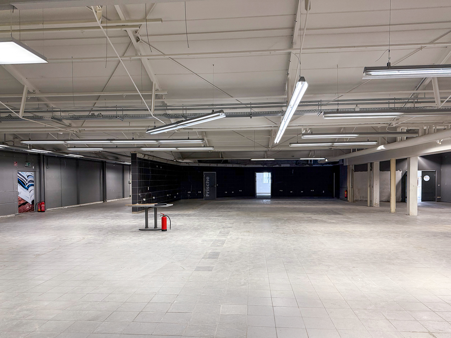 Lager-/Verkaufsfläche (EG)