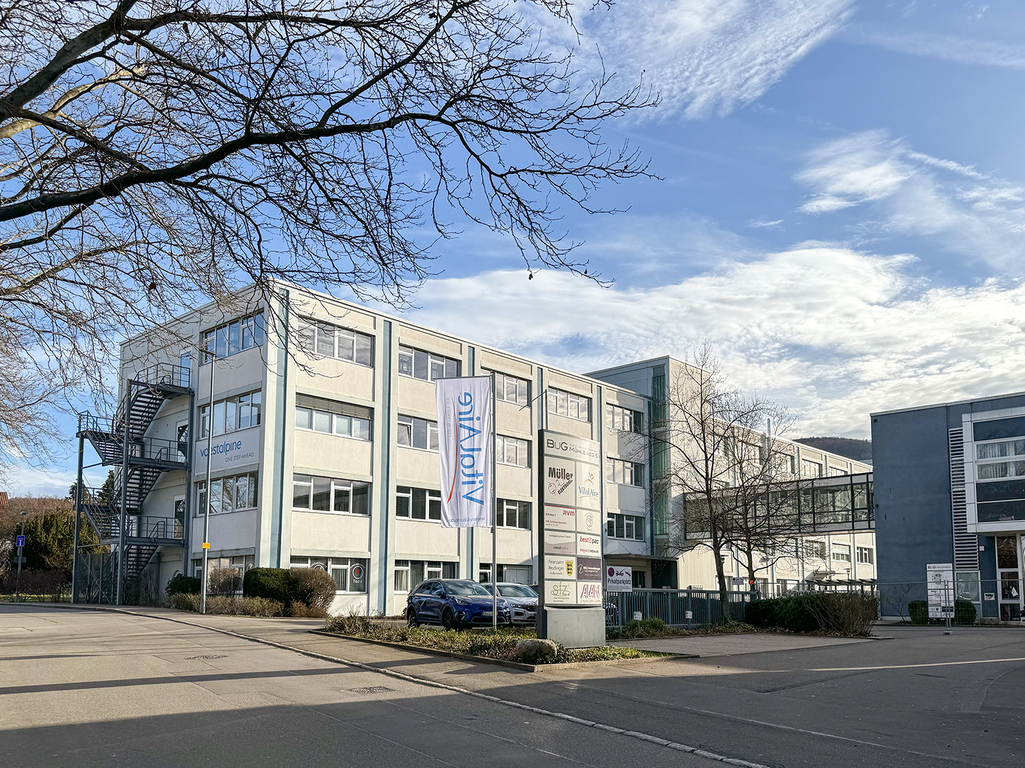 Büroeinheit * Aufzug * Glasfaser * Parkplätze * bei Bedarf umsatzsteuerfrei