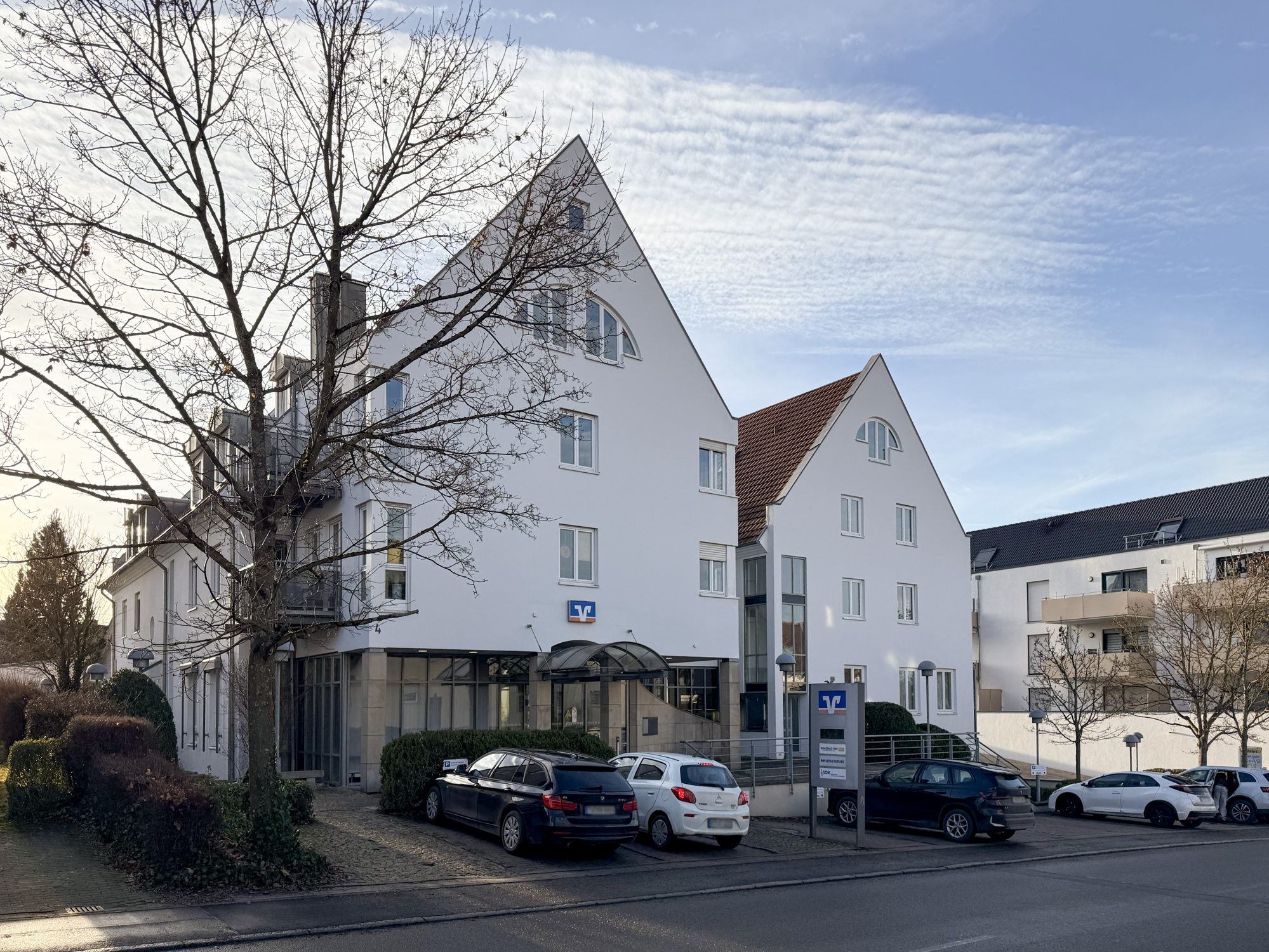 Handel o. Büro * Nähe B27 * 15 Stellplätze * barrierefrei