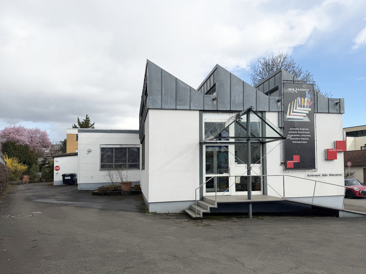 Ebenerdige Andienung * Starkstrom * Nähe B28