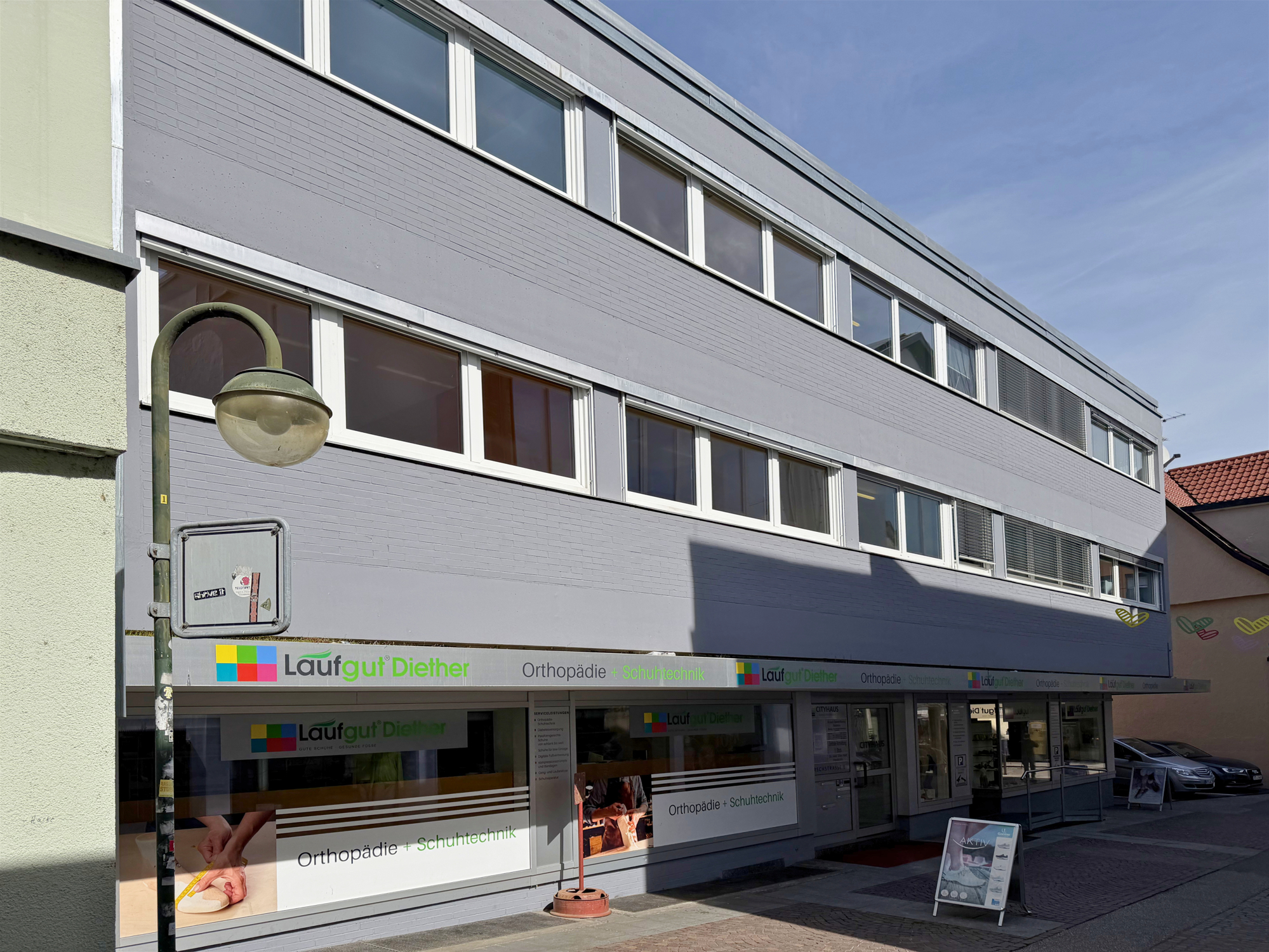Praxisfläche * zentrale Lage * Aufzug * Klimatisiert