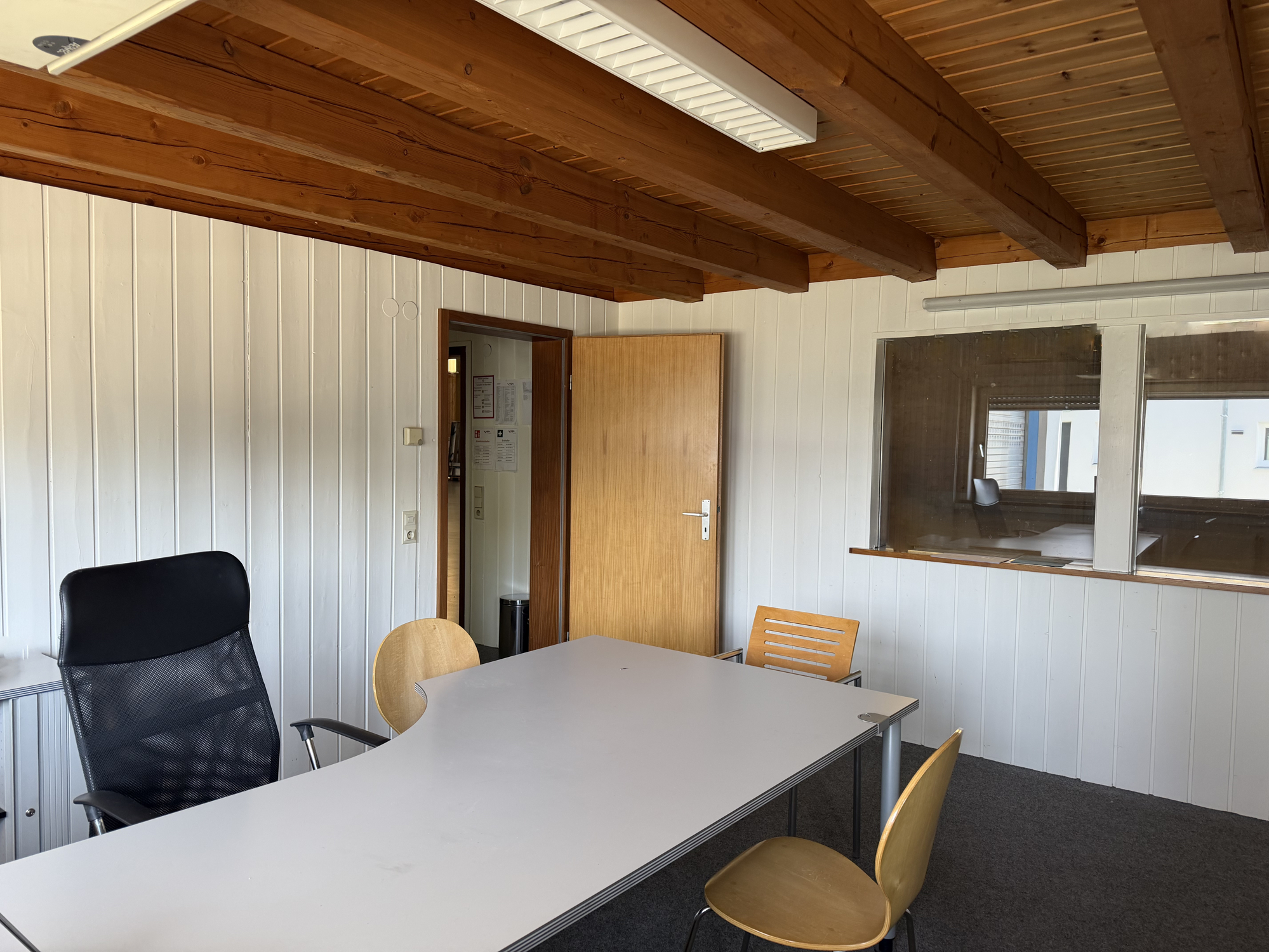 Büro EG