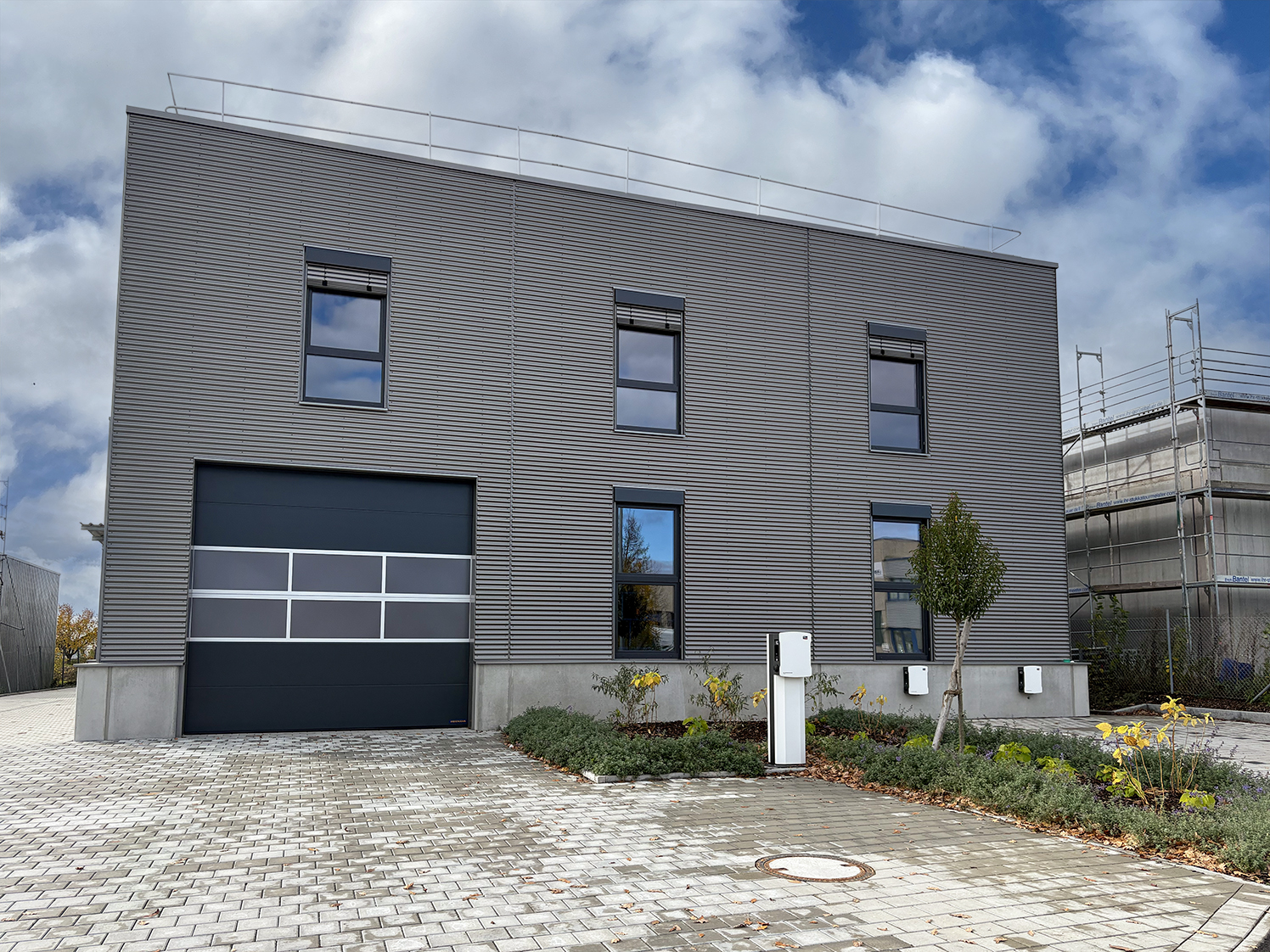 Ausbau nach Wunsch * Büro 1. OG * RT-Mittelstadt