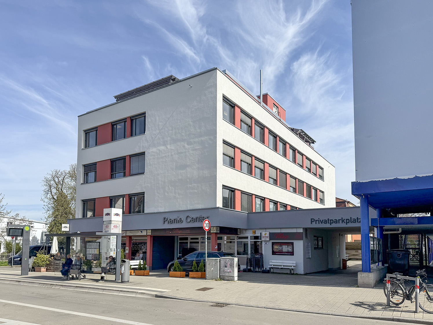 Ganz oben * Ausbau nach Wunsch * gut erreichbar