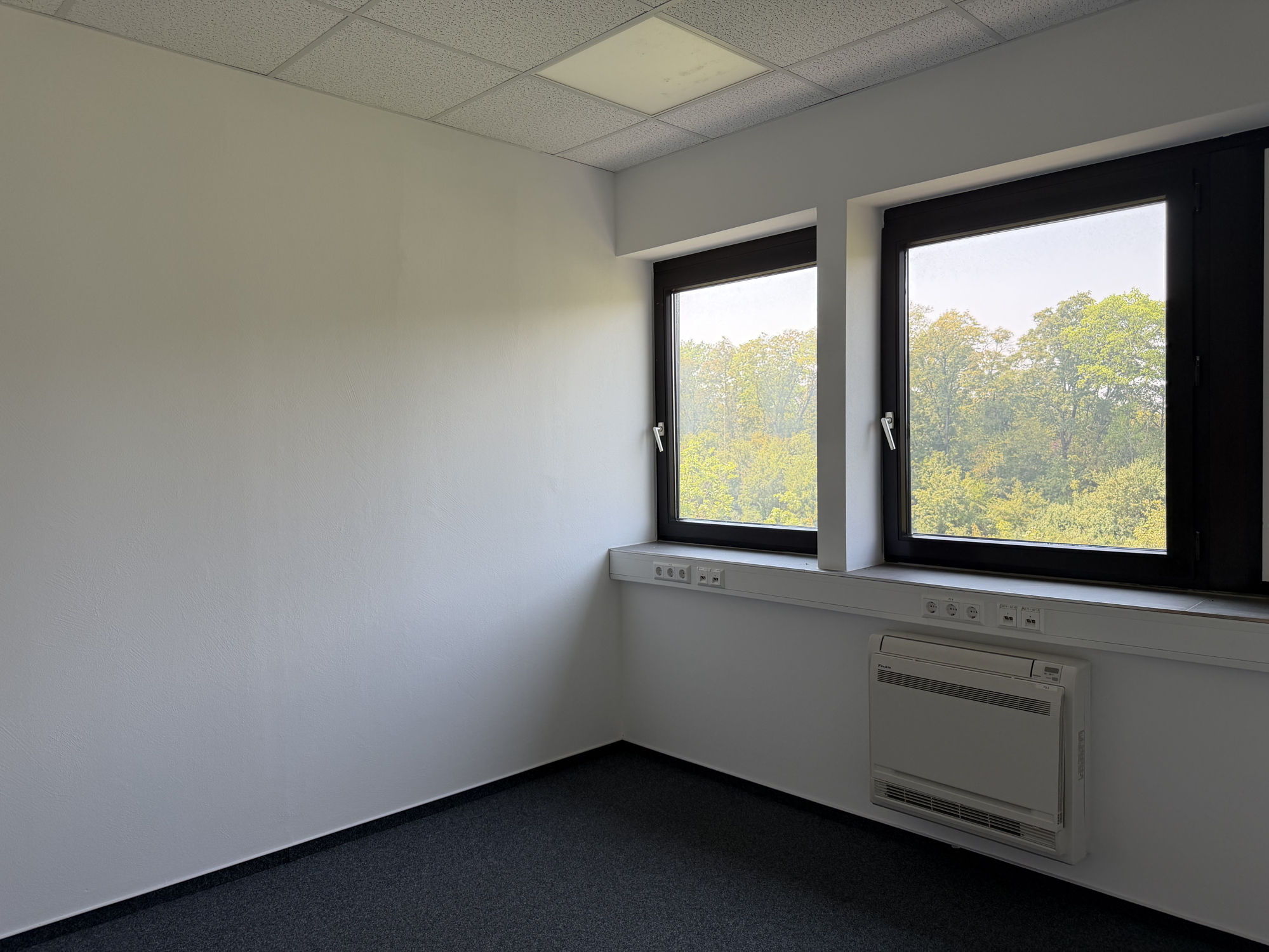 Büro (2.OG)