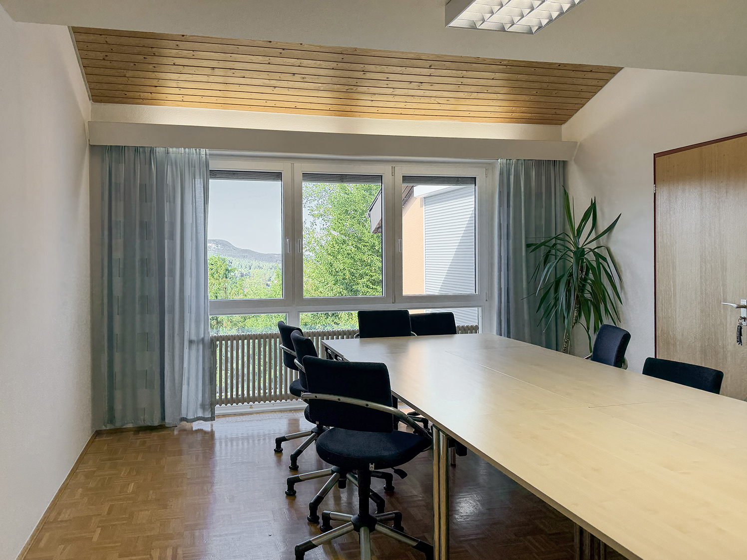 Besprechungsraum (1. OG)