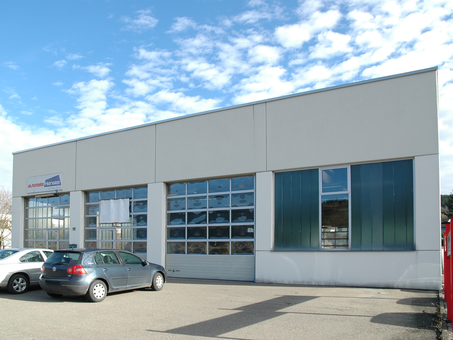 Gewerbehalle in guter Verkehrslage * Ebenerdige Andienung * Trafo