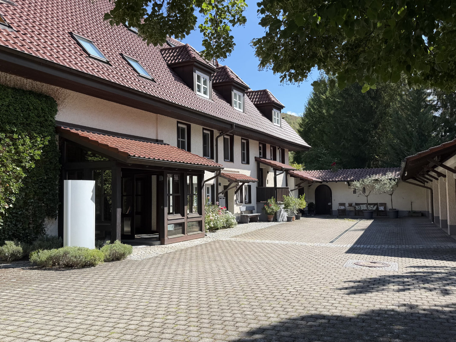 Außenfoto-Verwaltungsgebäude